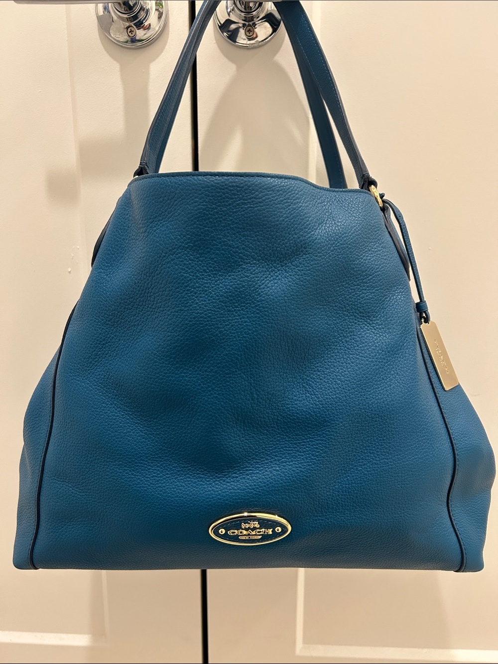 Coach (NWT) Edie Shoulder Bag 31